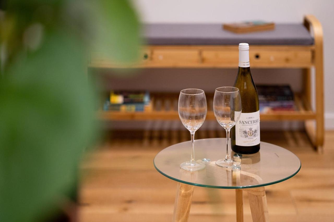 The Square - By Beach Apartments Tlv 텔아비브 외부 사진